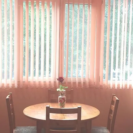 Apartment Milkova, Floor 1, Free Parking, 100 Sq M Varna